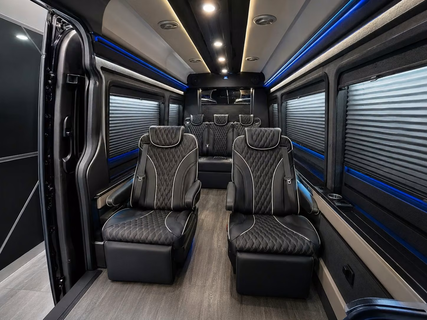 hotel shuttle runs between sea and bellevue s top meeting hotels