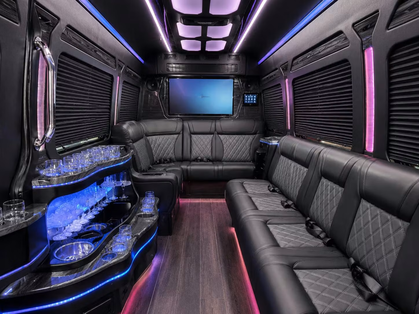 reserve field trip transportation for bellevue colleges and university groups
